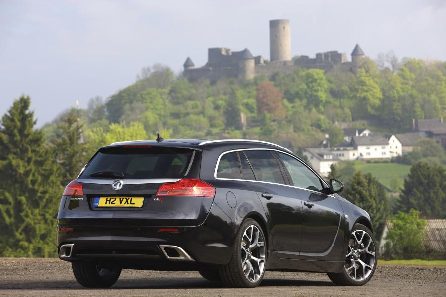  Vauxhall Insignia VXR Sports Tourer 2009 года  (фото 4 из 9)
